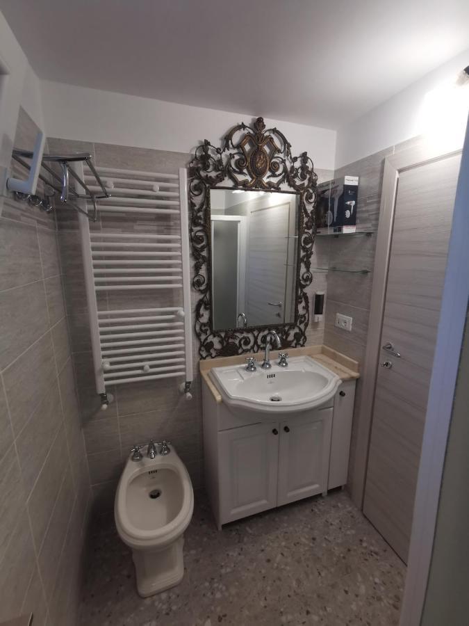 Bed and Breakfast Il Viaggio Diano Marina Esterno foto